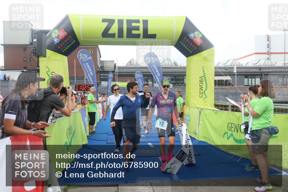 11.08.2024 - GEWOBA Citytriathlon Bremen Lena Gebhardt http://msf.ph/oto/6785900 11.08.2024 11:02:57 Ziel 63, 72 meine-sportfotos.de