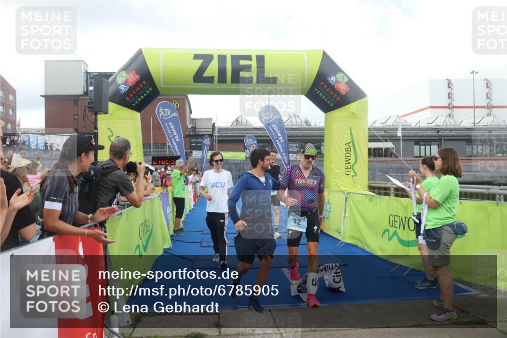 11.08.2024 - GEWOBA Citytriathlon Bremen Lena Gebhardt http://msf.ph/oto/6785905 11.08.2024 11:02:57 Ziel 63, 72 meine-sportfotos.de