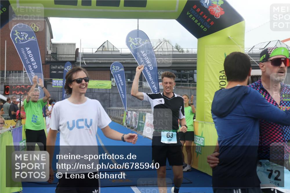 11.08.2024 - GEWOBA Citytriathlon Bremen Lena Gebhardt http://msf.ph/oto/6785940 11.08.2024 11:02:59 Ziel 63, 72 meine-sportfotos.de