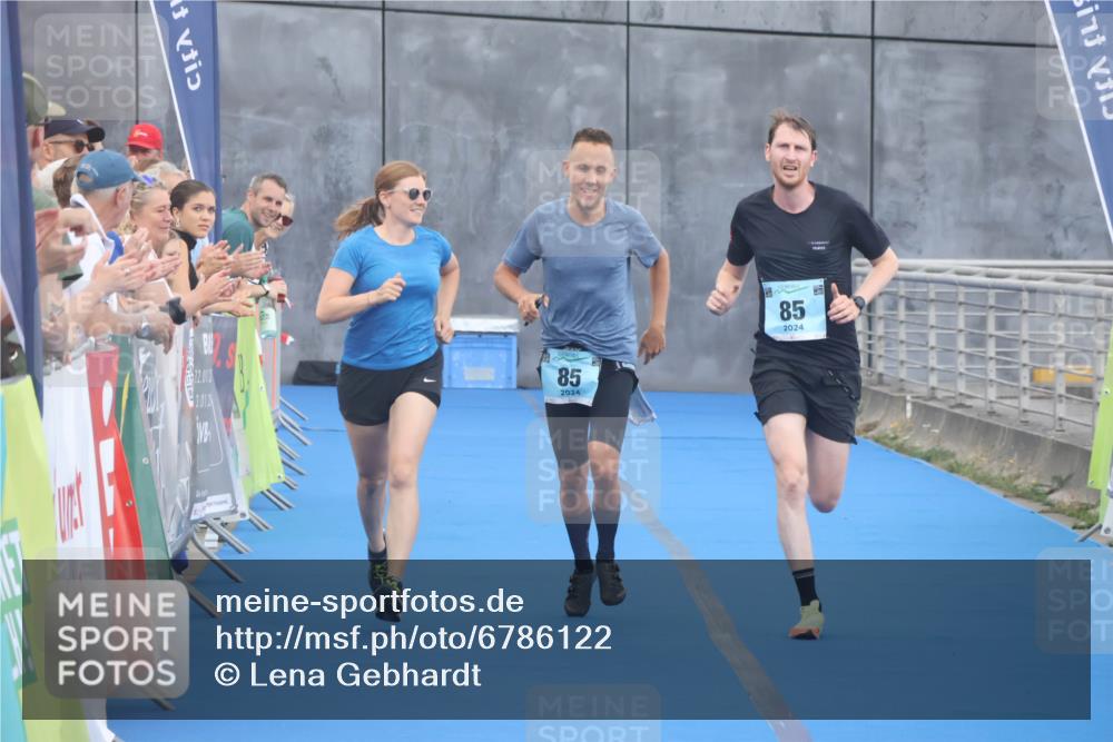 11.08.2024 - GEWOBA Citytriathlon Bremen Lena Gebhardt http://msf.ph/oto/6786122 11.08.2024 11:03:31 Ziel 85 meine-sportfotos.de