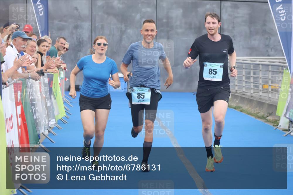11.08.2024 - GEWOBA Citytriathlon Bremen Lena Gebhardt http://msf.ph/oto/6786131 11.08.2024 11:03:32 Ziel 85 meine-sportfotos.de