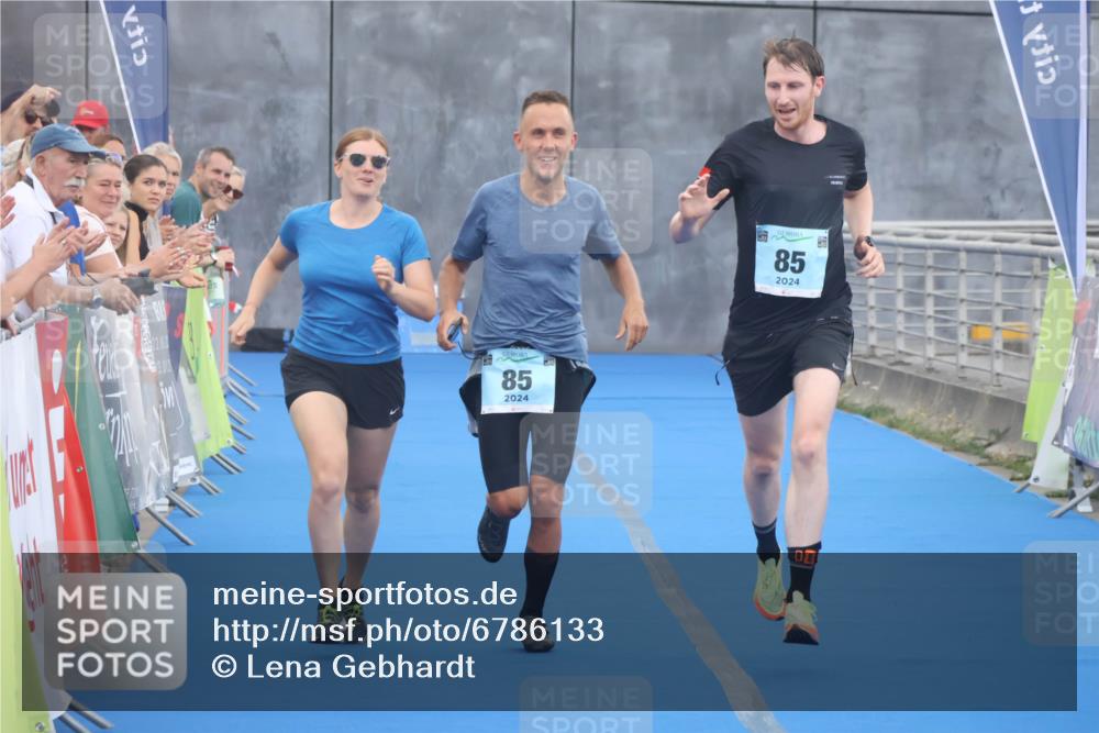 11.08.2024 - GEWOBA Citytriathlon Bremen Lena Gebhardt http://msf.ph/oto/6786133 11.08.2024 11:03:32 Ziel 85 meine-sportfotos.de