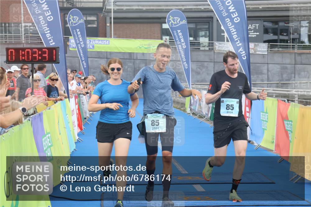 11.08.2024 - GEWOBA Citytriathlon Bremen Lena Gebhardt http://msf.ph/oto/6786174 11.08.2024 11:03:35 Ziel 85 meine-sportfotos.de