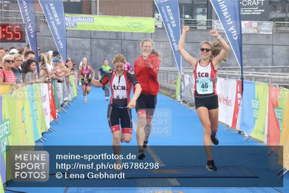 11.08.2024 - GEWOBA Citytriathlon Bremen Lena Gebhardt http://msf.ph/oto/6786298 11.08.2024 11:04:58 Ziel 46, 105 meine-sportfotos.de