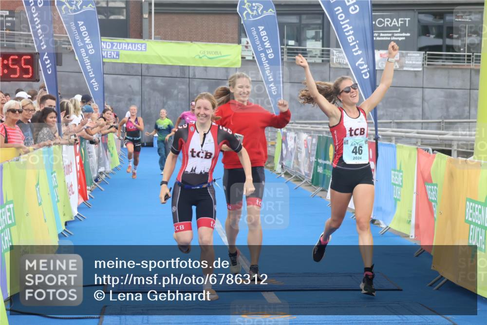 11.08.2024 - GEWOBA Citytriathlon Bremen Lena Gebhardt http://msf.ph/oto/6786312 11.08.2024 11:04:59 Ziel 46, 105 meine-sportfotos.de