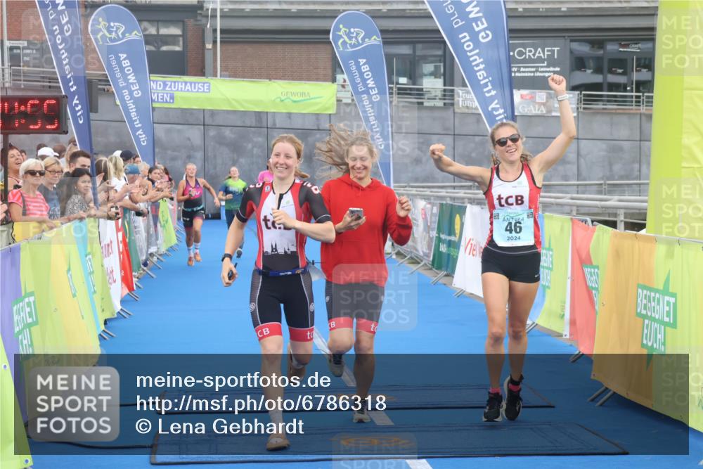 11.08.2024 - GEWOBA Citytriathlon Bremen Lena Gebhardt http://msf.ph/oto/6786318 11.08.2024 11:04:59 Ziel 46, 105 meine-sportfotos.de