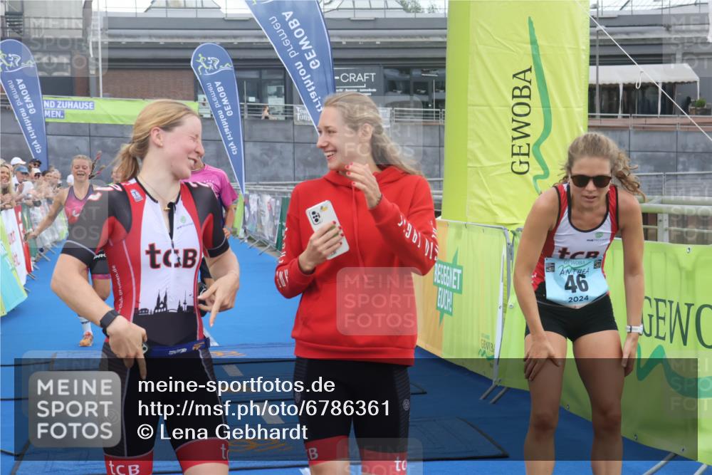 11.08.2024 - GEWOBA Citytriathlon Bremen Lena Gebhardt http://msf.ph/oto/6786361 11.08.2024 11:05:02 Ziel 46, 105 meine-sportfotos.de