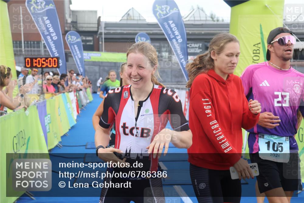 11.08.2024 - GEWOBA Citytriathlon Bremen Lena Gebhardt http://msf.ph/oto/6786386 11.08.2024 11:05:04 Ziel 46, 105 meine-sportfotos.de