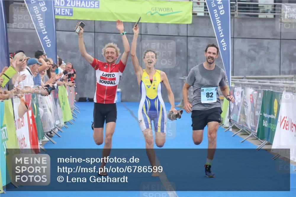 11.08.2024 - GEWOBA Citytriathlon Bremen Lena Gebhardt http://msf.ph/oto/6786599 11.08.2024 11:09:08 Ziel 82 meine-sportfotos.de