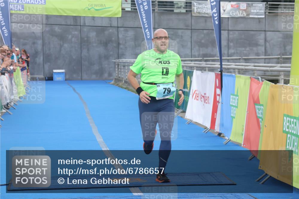 11.08.2024 - GEWOBA Citytriathlon Bremen Lena Gebhardt http://msf.ph/oto/6786657 11.08.2024 11:09:31 Ziel 79 meine-sportfotos.de