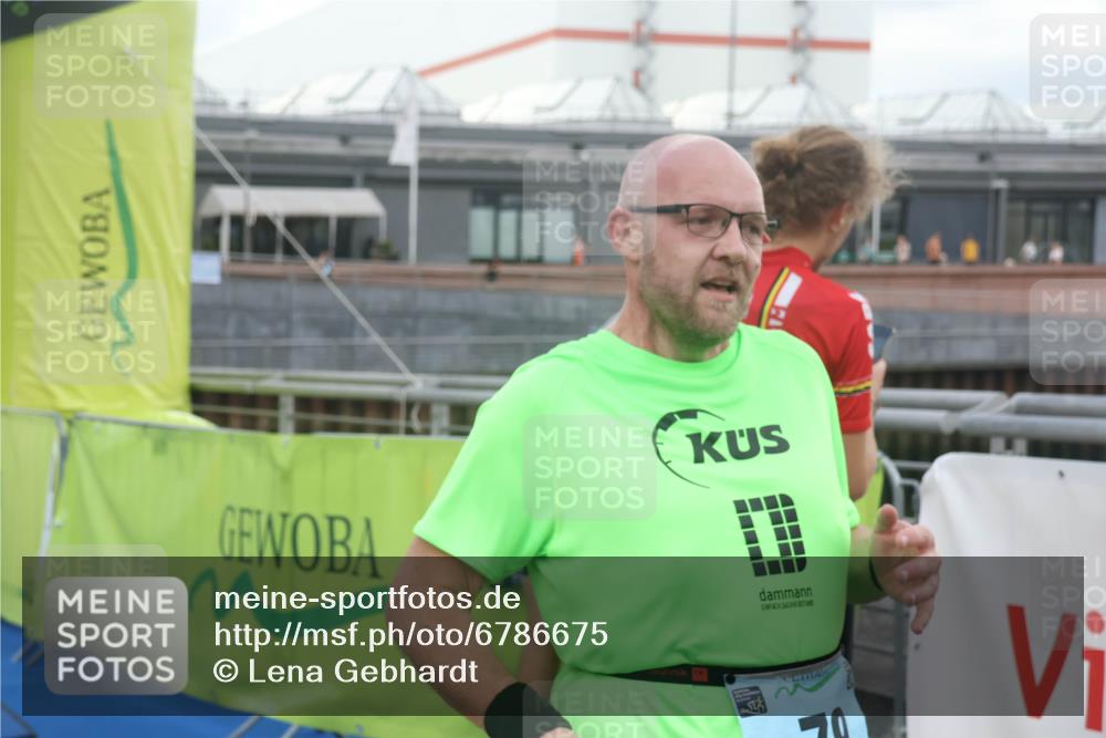 11.08.2024 - GEWOBA Citytriathlon Bremen Lena Gebhardt http://msf.ph/oto/6786675 11.08.2024 11:09:33 Ziel 79 meine-sportfotos.de