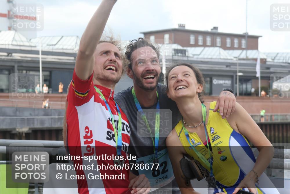 11.08.2024 - GEWOBA Citytriathlon Bremen Lena Gebhardt http://msf.ph/oto/6786677 11.08.2024 11:09:52 Ziel 58, 62 meine-sportfotos.de