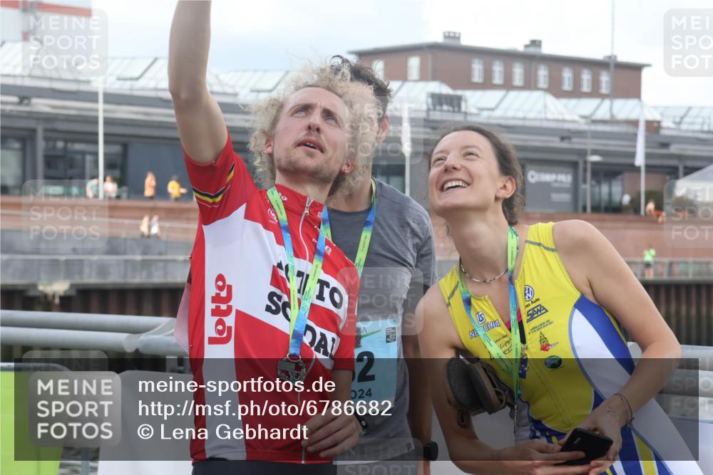 11.08.2024 - GEWOBA Citytriathlon Bremen Lena Gebhardt http://msf.ph/oto/6786682 11.08.2024 11:09:53 Ziel 58, 62 meine-sportfotos.de