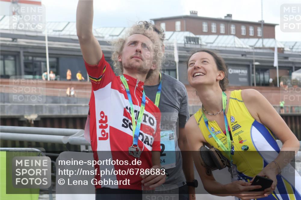 11.08.2024 - GEWOBA Citytriathlon Bremen Lena Gebhardt http://msf.ph/oto/6786683 11.08.2024 11:09:53 Ziel 58, 62 meine-sportfotos.de