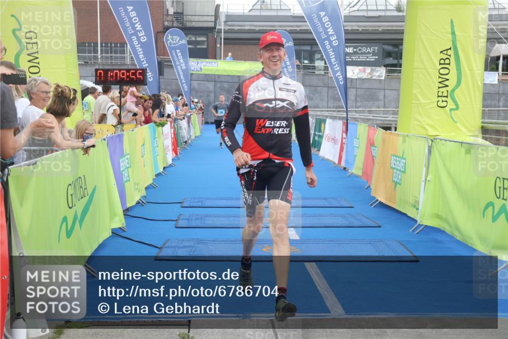 11.08.2024 - GEWOBA Citytriathlon Bremen Lena Gebhardt http://msf.ph/oto/6786704 11.08.2024 11:09:59 Ziel 58, 62 meine-sportfotos.de