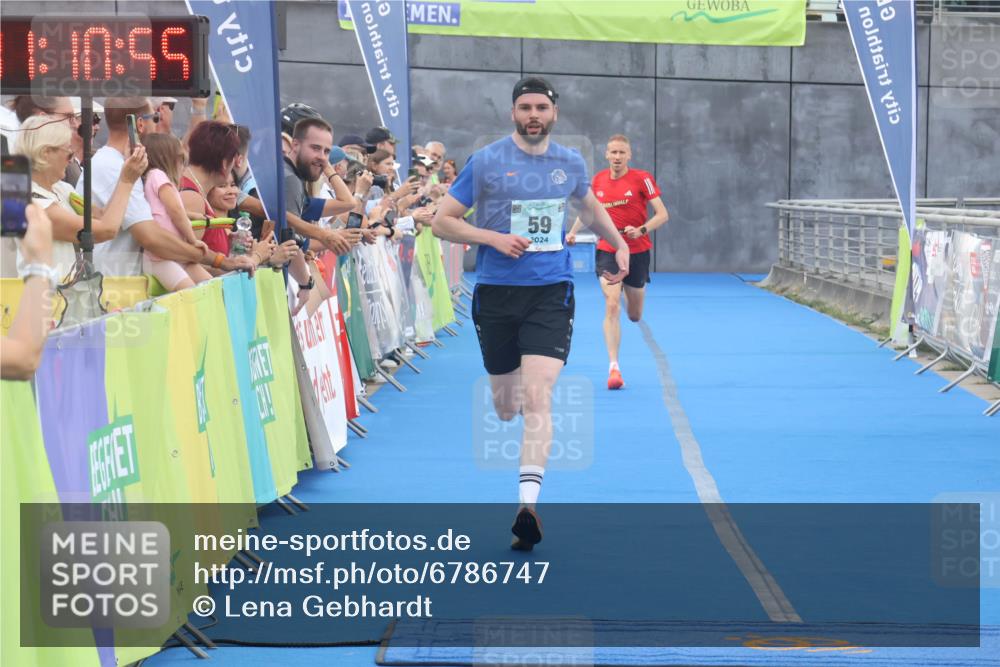 11.08.2024 - GEWOBA Citytriathlon Bremen Lena Gebhardt http://msf.ph/oto/6786747 11.08.2024 11:10:58 Ziel 22, 59 meine-sportfotos.de