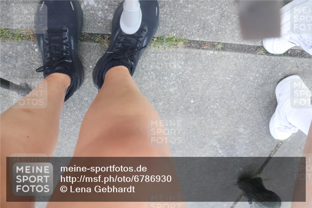 11.08.2024 - GEWOBA Citytriathlon Bremen Lena Gebhardt http://msf.ph/oto/6786930 11.08.2024 11:12:43 Ziel 1 meine-sportfotos.de