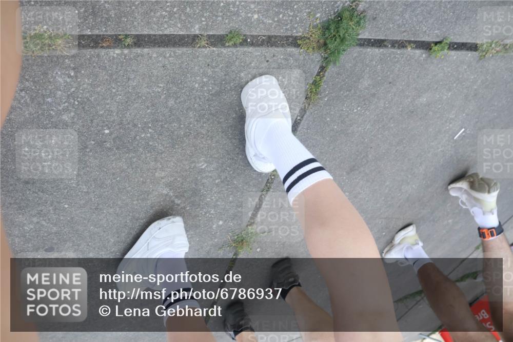 11.08.2024 - GEWOBA Citytriathlon Bremen Lena Gebhardt http://msf.ph/oto/6786937 11.08.2024 11:12:44 Ziel 1 meine-sportfotos.de