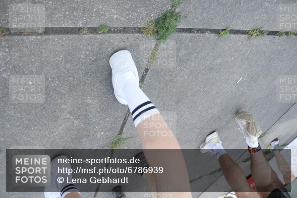 11.08.2024 - GEWOBA Citytriathlon Bremen Lena Gebhardt http://msf.ph/oto/6786939 11.08.2024 11:12:44 Ziel 1 meine-sportfotos.de