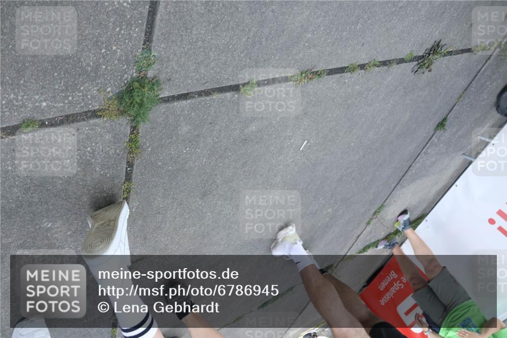 11.08.2024 - GEWOBA Citytriathlon Bremen Lena Gebhardt http://msf.ph/oto/6786945 11.08.2024 11:12:44 Ziel 1 meine-sportfotos.de