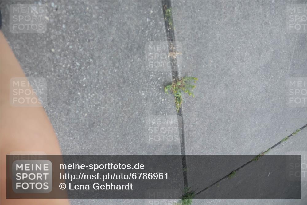 11.08.2024 - GEWOBA Citytriathlon Bremen Lena Gebhardt http://msf.ph/oto/6786961 11.08.2024 11:12:45 Ziel 1 meine-sportfotos.de