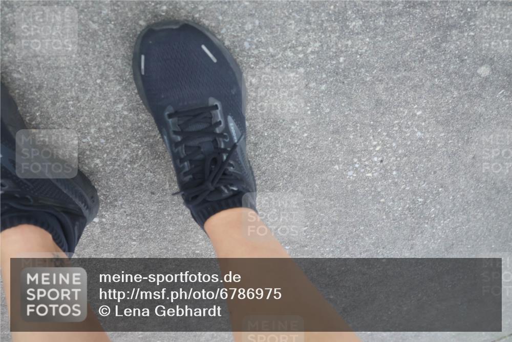 11.08.2024 - GEWOBA Citytriathlon Bremen Lena Gebhardt http://msf.ph/oto/6786975 11.08.2024 11:12:45 Ziel 1 meine-sportfotos.de