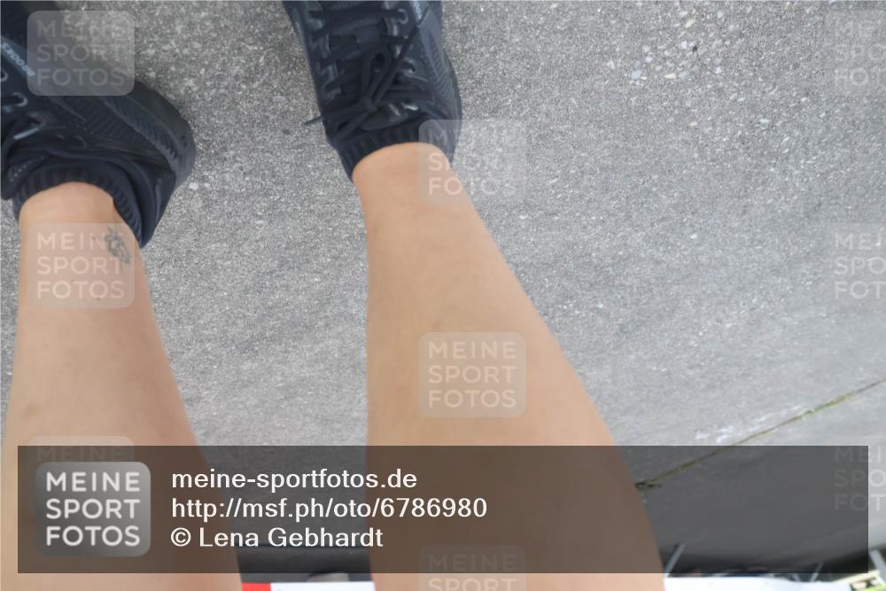 11.08.2024 - GEWOBA Citytriathlon Bremen Lena Gebhardt http://msf.ph/oto/6786980 11.08.2024 11:12:45 Ziel 1 meine-sportfotos.de