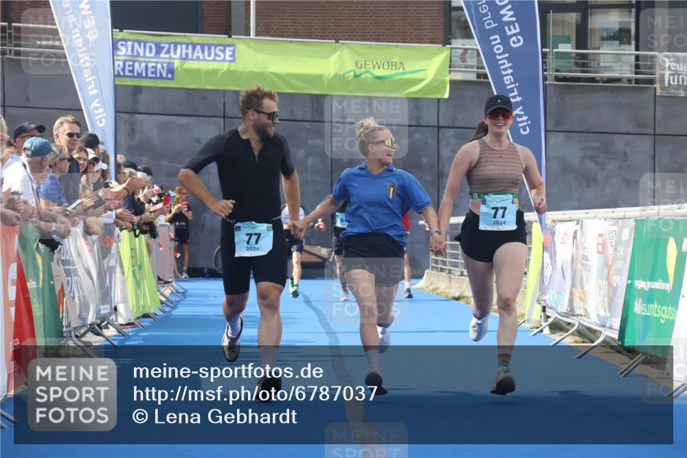 11.08.2024 - GEWOBA Citytriathlon Bremen Lena Gebhardt http://msf.ph/oto/6787037 11.08.2024 11:14:00 Ziel 64, 77 meine-sportfotos.de