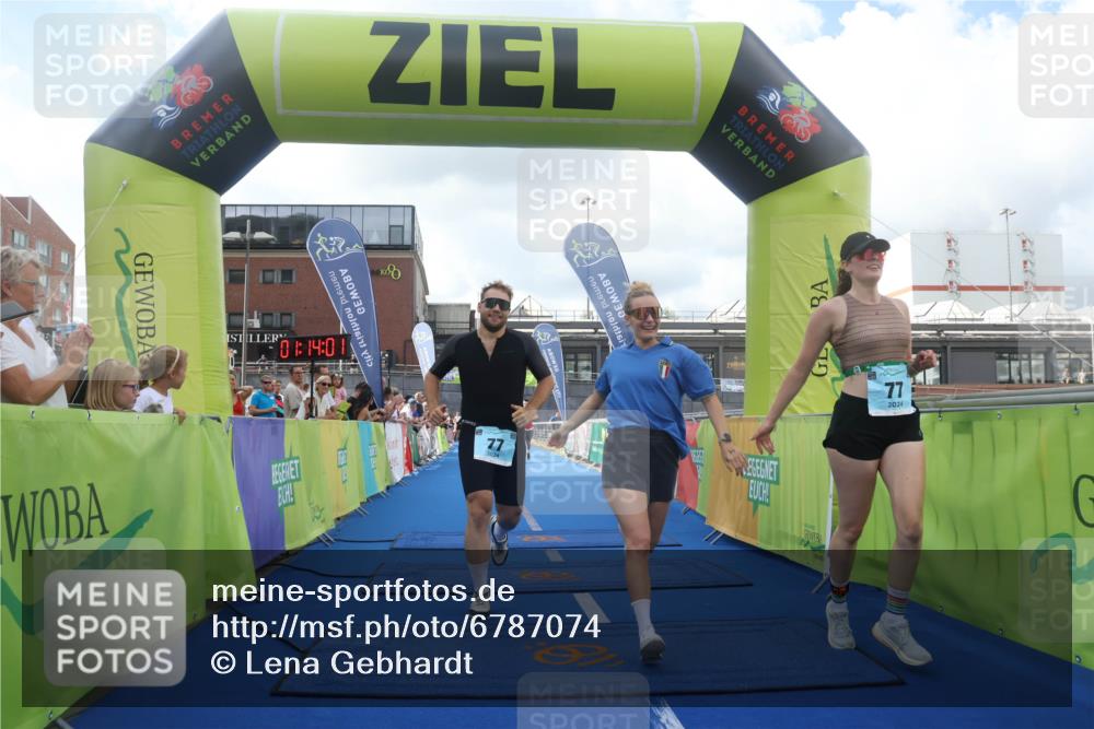 11.08.2024 - GEWOBA Citytriathlon Bremen Lena Gebhardt http://msf.ph/oto/6787074 11.08.2024 11:14:04 Ziel 64, 77 meine-sportfotos.de