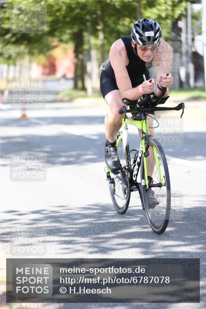 11.08.2024 - GEWOBA Citytriathlon Bremen H.Heesch http://msf.ph/oto/6787078 11.08.2024 13:12:33 Radfahren 310, 319, 331, 346, 350, 363, 368, 372, 425, 434 meine-sportfotos.de