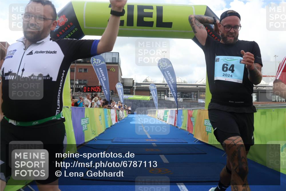 11.08.2024 - GEWOBA Citytriathlon Bremen Lena Gebhardt http://msf.ph/oto/6787113 11.08.2024 11:14:08 Ziel 64, 77 meine-sportfotos.de