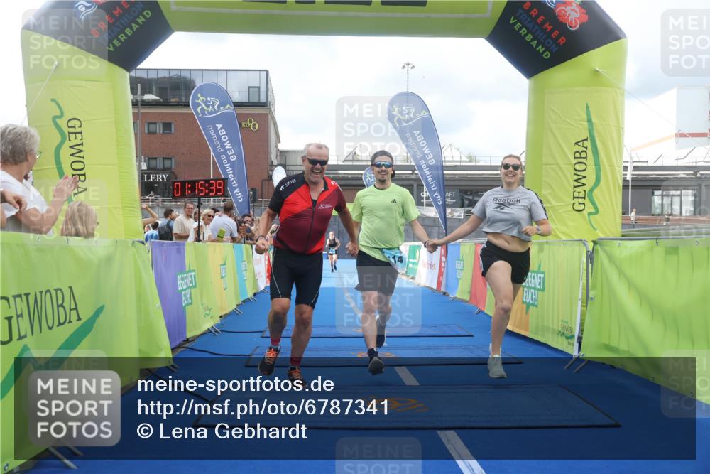 11.08.2024 - GEWOBA Citytriathlon Bremen Lena Gebhardt http://msf.ph/oto/6787341 11.08.2024 11:15:42 Ziel 87, 114 meine-sportfotos.de
