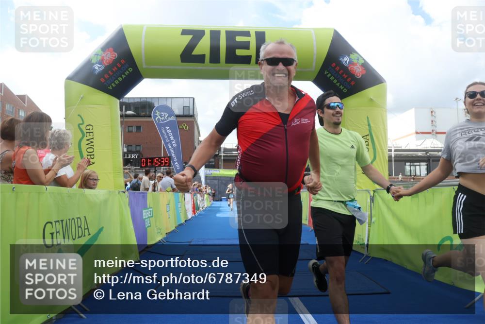 11.08.2024 - GEWOBA Citytriathlon Bremen Lena Gebhardt http://msf.ph/oto/6787349 11.08.2024 11:15:42 Ziel 87, 114 meine-sportfotos.de