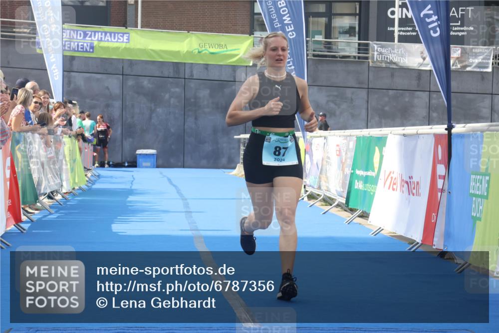 11.08.2024 - GEWOBA Citytriathlon Bremen Lena Gebhardt http://msf.ph/oto/6787356 11.08.2024 11:15:46 Ziel 87, 114 meine-sportfotos.de
