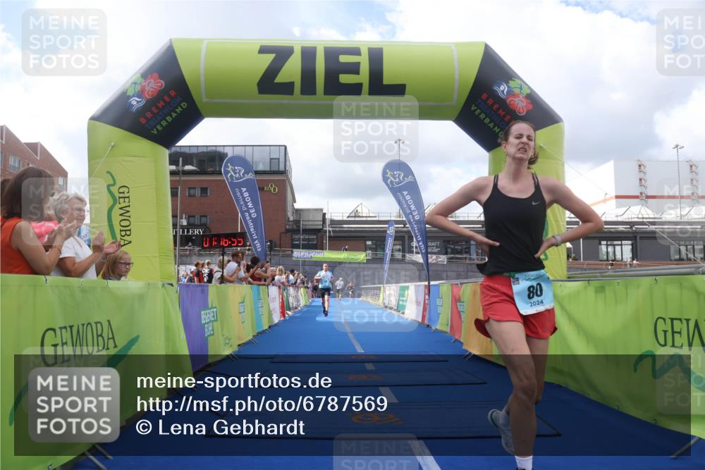 11.08.2024 - GEWOBA Citytriathlon Bremen Lena Gebhardt http://msf.ph/oto/6787569 11.08.2024 11:16:58 Ziel 29, 66, 80, 94 meine-sportfotos.de