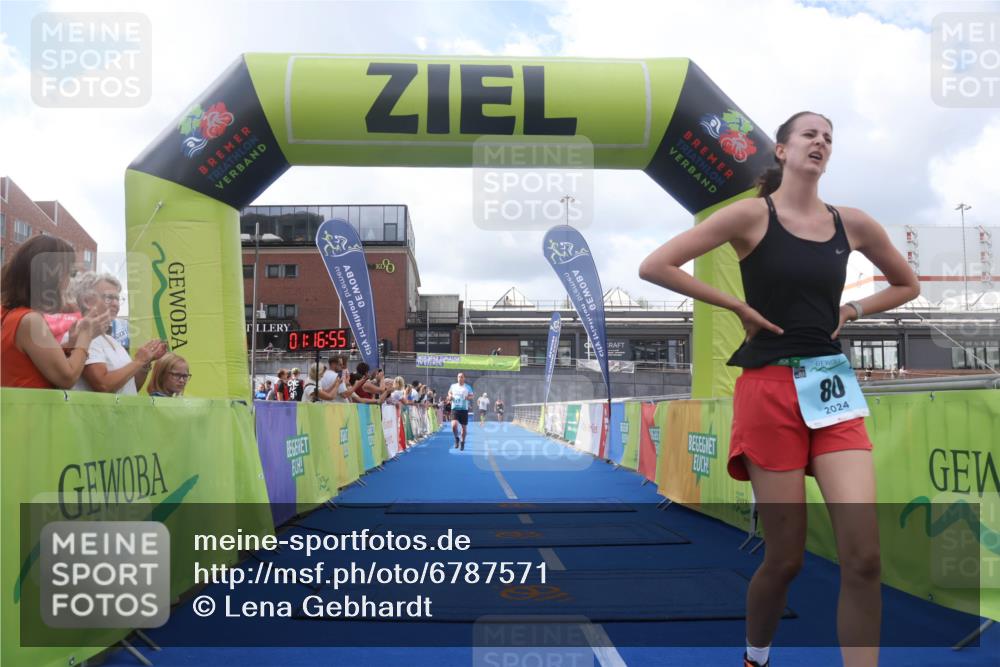11.08.2024 - GEWOBA Citytriathlon Bremen Lena Gebhardt http://msf.ph/oto/6787571 11.08.2024 11:16:58 Ziel 29, 66, 80, 94 meine-sportfotos.de