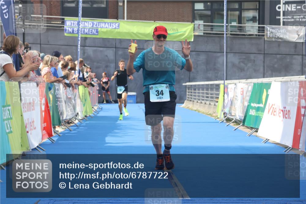 11.08.2024 - GEWOBA Citytriathlon Bremen Lena Gebhardt http://msf.ph/oto/6787722 11.08.2024 11:17:54 Ziel 34, 97 meine-sportfotos.de
