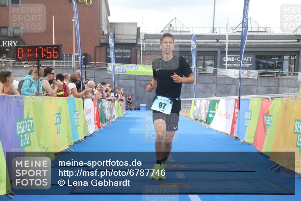 11.08.2024 - GEWOBA Citytriathlon Bremen Lena Gebhardt http://msf.ph/oto/6787746 11.08.2024 11:17:59 Ziel 34, 97 meine-sportfotos.de
