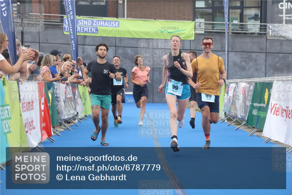 11.08.2024 - GEWOBA Citytriathlon Bremen Lena Gebhardt http://msf.ph/oto/6787779 11.08.2024 11:18:08 Ziel 99, 104 meine-sportfotos.de