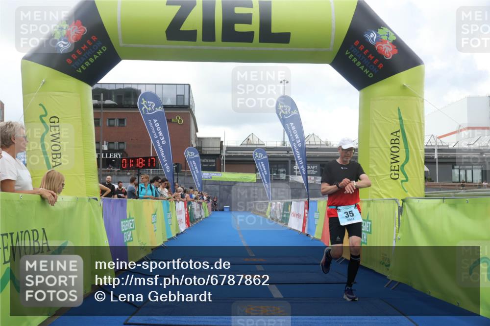 11.08.2024 - GEWOBA Citytriathlon Bremen Lena Gebhardt http://msf.ph/oto/6787862 11.08.2024 11:18:20 Ziel 35 meine-sportfotos.de