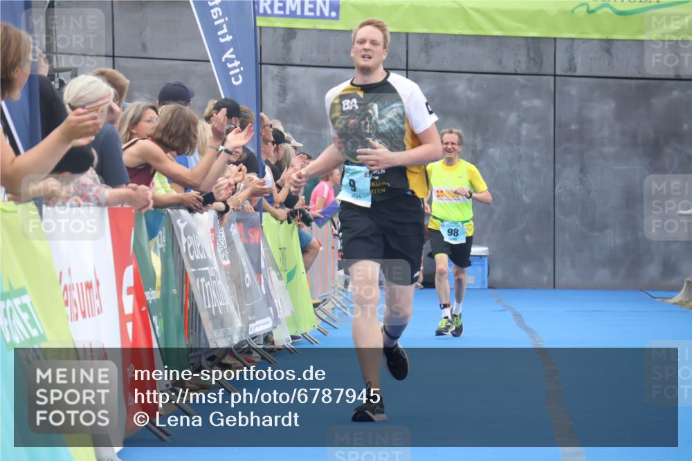 11.08.2024 - GEWOBA Citytriathlon Bremen Lena Gebhardt http://msf.ph/oto/6787945 11.08.2024 11:19:21 Ziel 9, 98 meine-sportfotos.de