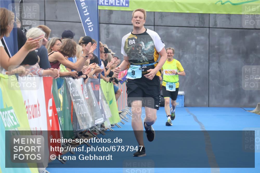 11.08.2024 - GEWOBA Citytriathlon Bremen Lena Gebhardt http://msf.ph/oto/6787947 11.08.2024 11:19:21 Ziel 9, 98 meine-sportfotos.de