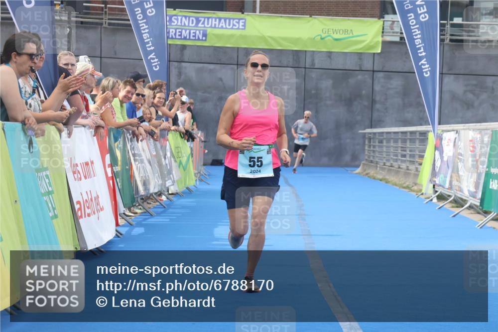 11.08.2024 - GEWOBA Citytriathlon Bremen Lena Gebhardt http://msf.ph/oto/6788170 11.08.2024 11:20:24 Ziel 55, 68 meine-sportfotos.de