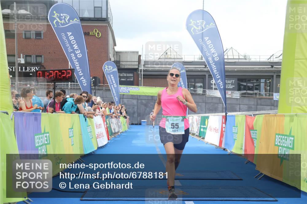 11.08.2024 - GEWOBA Citytriathlon Bremen Lena Gebhardt http://msf.ph/oto/6788181 11.08.2024 11:20:25 Ziel 55, 68 meine-sportfotos.de