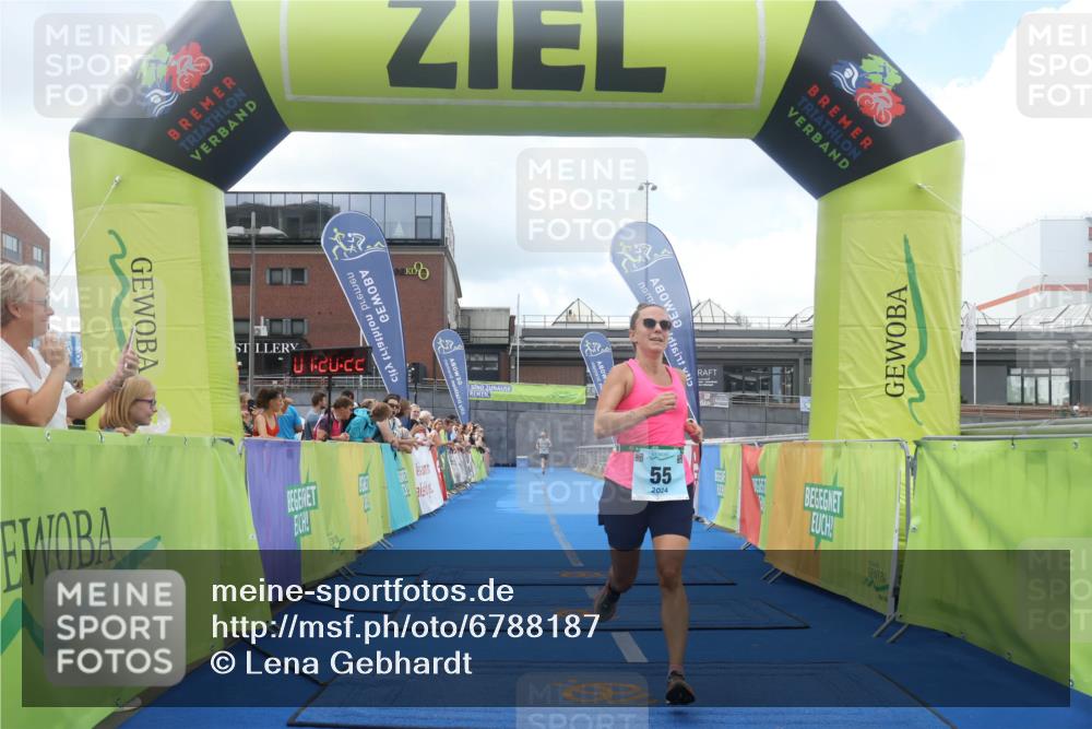 11.08.2024 - GEWOBA Citytriathlon Bremen Lena Gebhardt http://msf.ph/oto/6788187 11.08.2024 11:20:25 Ziel 55, 68 meine-sportfotos.de