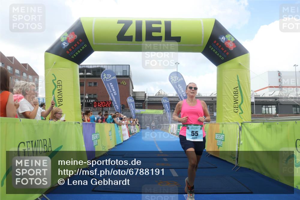 11.08.2024 - GEWOBA Citytriathlon Bremen Lena Gebhardt http://msf.ph/oto/6788191 11.08.2024 11:20:25 Ziel 55, 68 meine-sportfotos.de