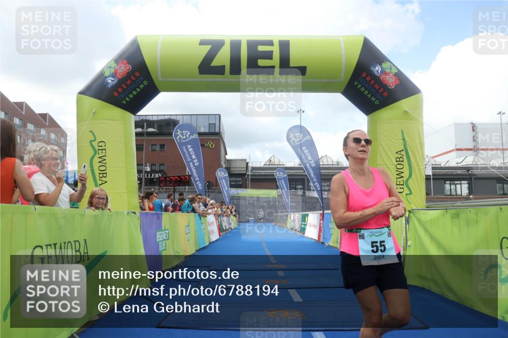 11.08.2024 - GEWOBA Citytriathlon Bremen Lena Gebhardt http://msf.ph/oto/6788194 11.08.2024 11:20:26 Ziel 55, 68 meine-sportfotos.de