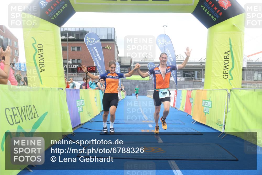 11.08.2024 - GEWOBA Citytriathlon Bremen Lena Gebhardt http://msf.ph/oto/6788326 11.08.2024 11:21:31 Ziel 5, 109 meine-sportfotos.de