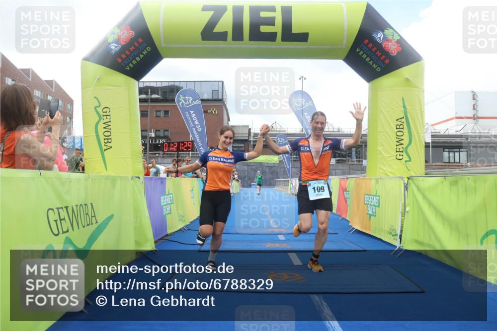 11.08.2024 - GEWOBA Citytriathlon Bremen Lena Gebhardt http://msf.ph/oto/6788329 11.08.2024 11:21:32 Ziel 5, 109 meine-sportfotos.de