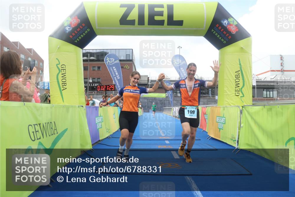 11.08.2024 - GEWOBA Citytriathlon Bremen Lena Gebhardt http://msf.ph/oto/6788331 11.08.2024 11:21:32 Ziel 5, 109 meine-sportfotos.de